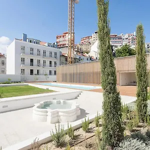 https://flh-mouraria-art-apartment-with-pool.hotels-lisbon-portugal.com